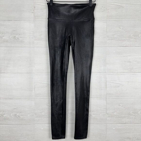 SPANX Black Faux Leather Leggings Shimmer w/ Crack Effect Women Small Shaping - Picture 2 of 15
